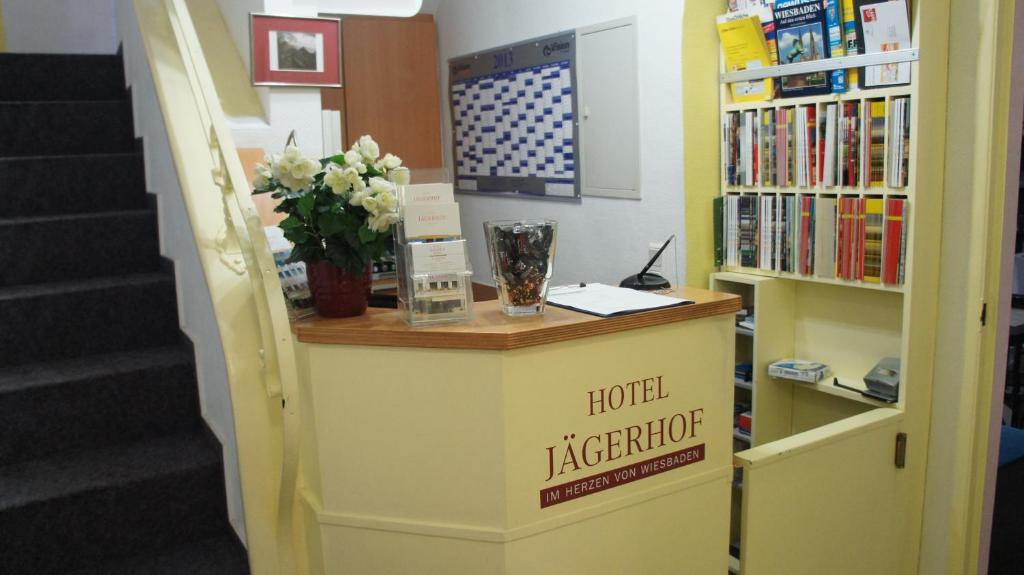 Hotel Jaegerhof Wiesbaden Exterior foto