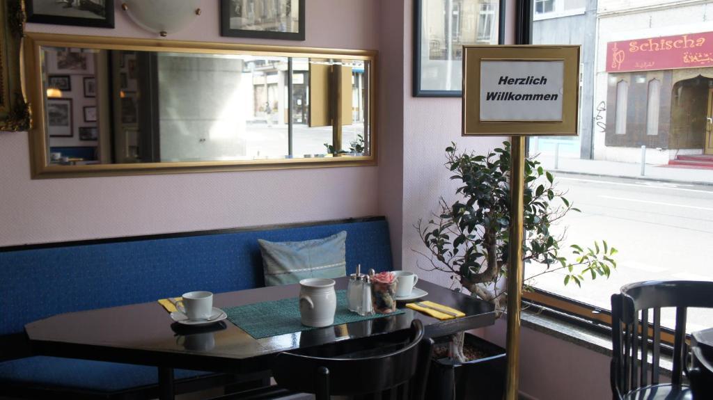 Hotel Jaegerhof Wiesbaden Exterior foto
